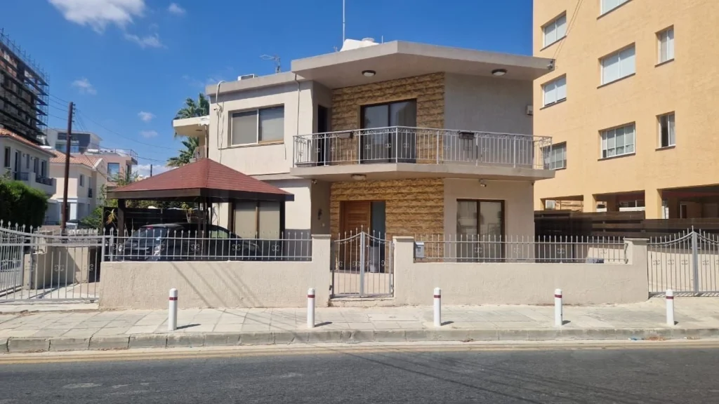 3 Bedroom House for Sale in Potamos Germasogeias, Limassol District