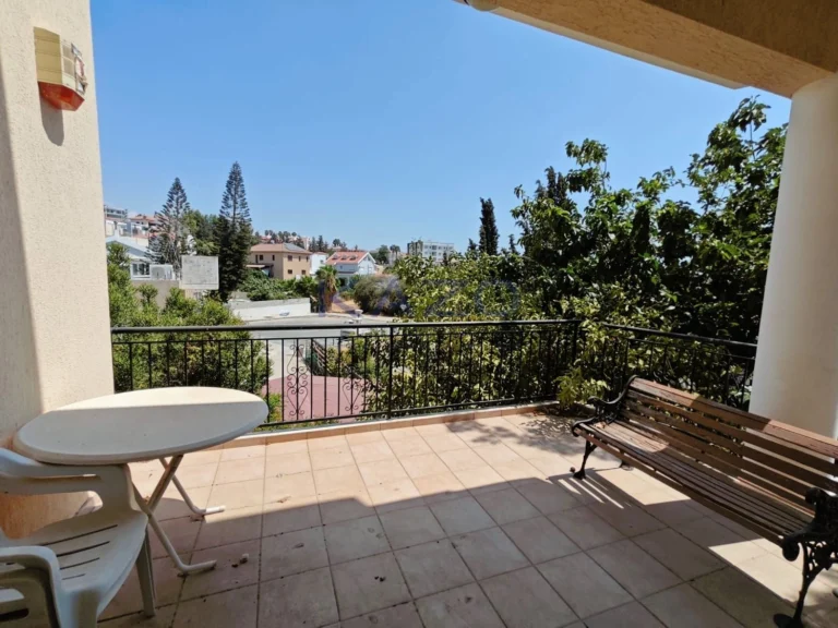 5 Bedroom House for Sale in Limassol – Agios Athanasios
