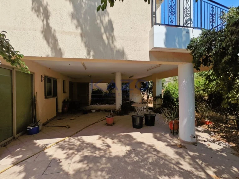 5 Bedroom House for Sale in Limassol – Agios Athanasios