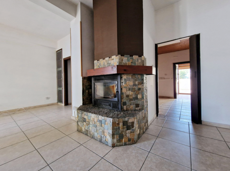 2 Bedroom House for Sale in Aglantzia, Nicosia District