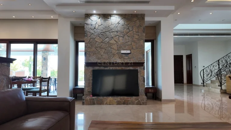 5 Bedroom House for Sale in Erimi, Limassol District