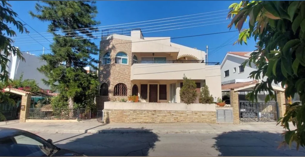 6+ Bedroom House for Sale in Germasogeia – Tourist Area, Limassol District