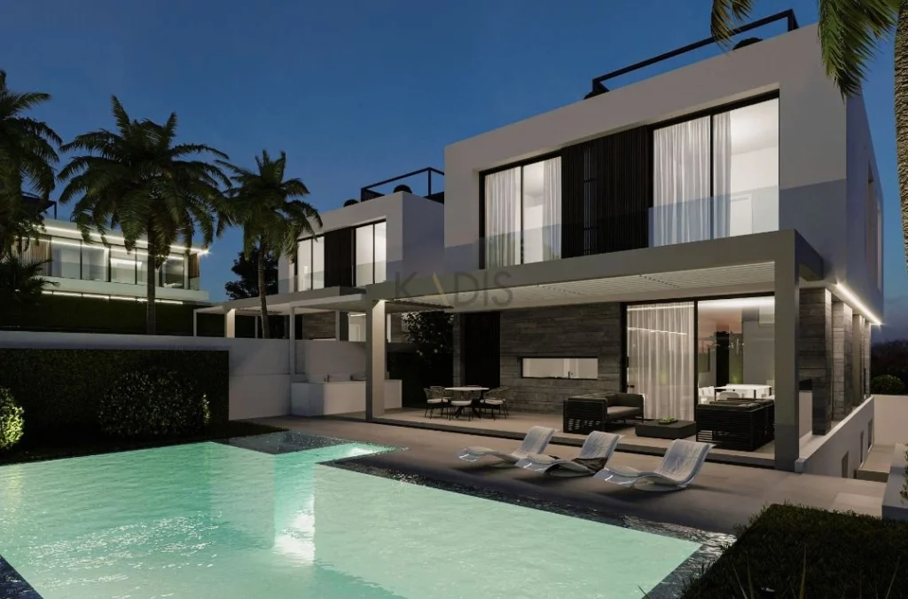 6+ Bedroom House for Sale in Agios Tychonas, Limassol District