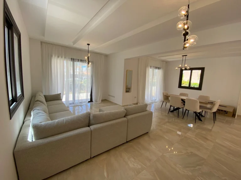 6+ Bedroom House for Sale in Pegeia, Paphos District