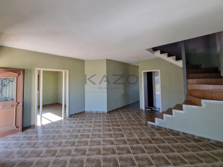 3 Bedroom House for Sale in Kokkinotrimithia, Nicosia District
