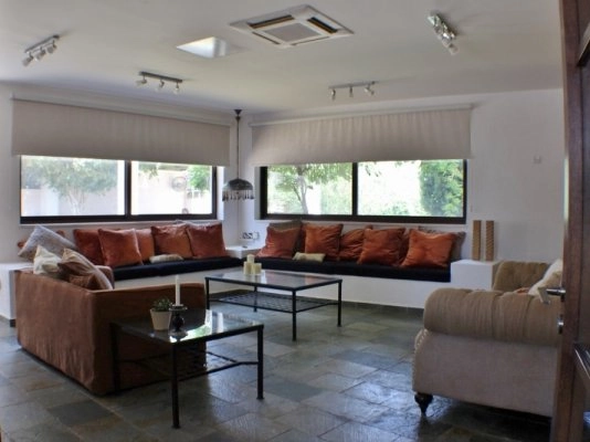 6+ Bedroom House for Rent in Paphos
