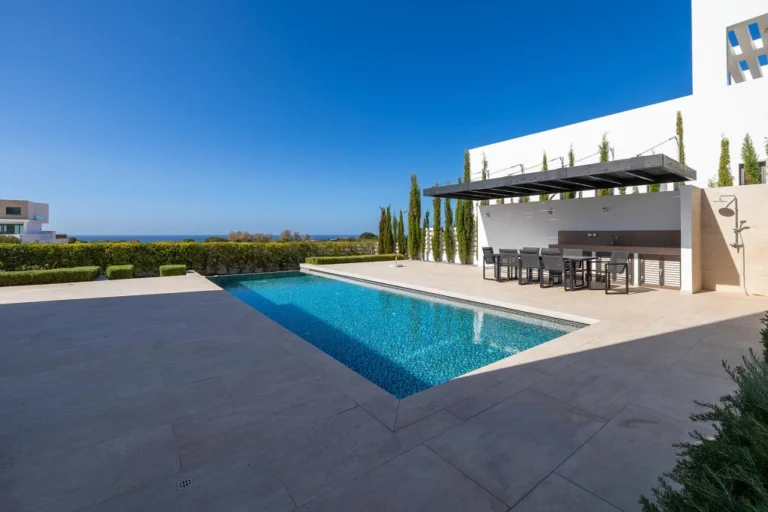 3 Bedroom House for Sale in Peyia, Paphos District