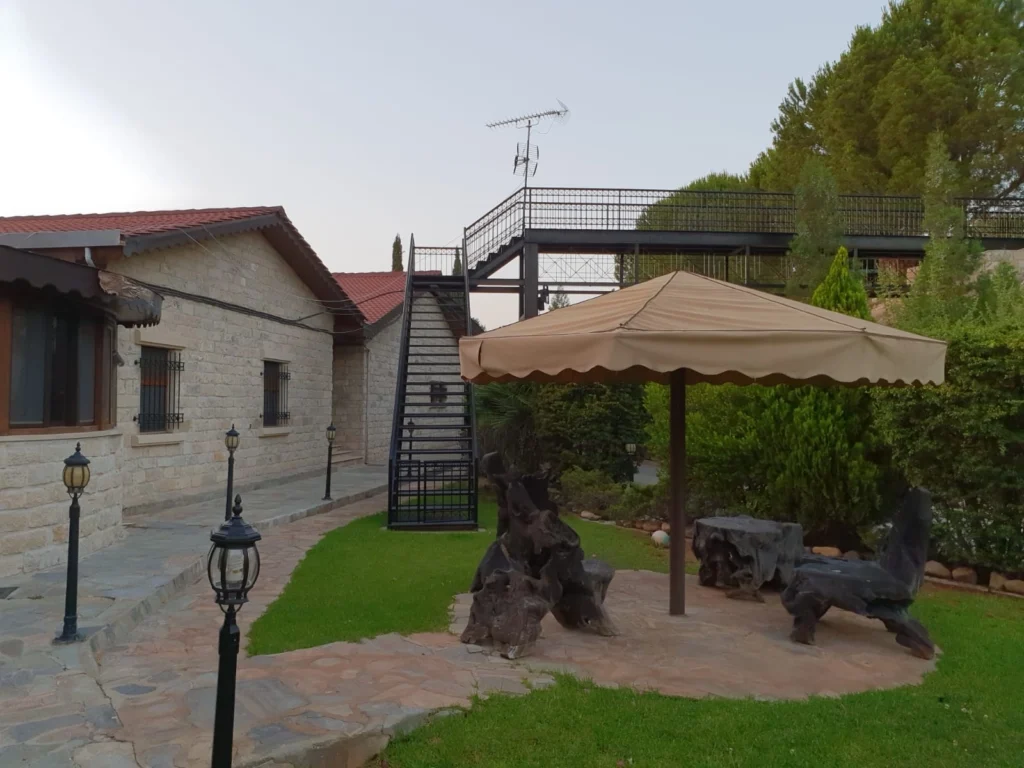 5 Bedroom House for Sale in Paramytha, Limassol District