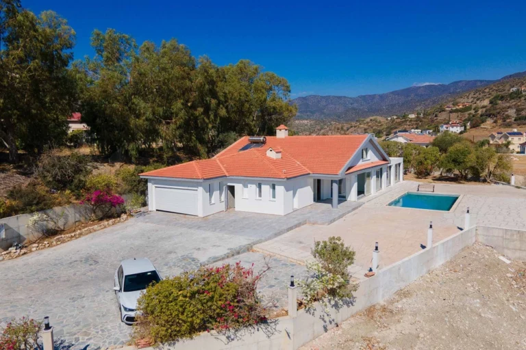 6+ Bedroom House for Sale in Akrounta, Limassol District