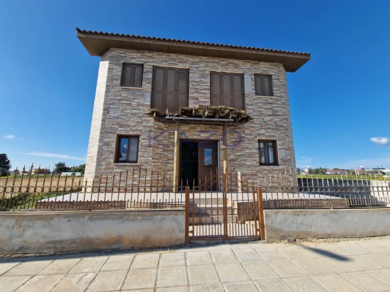 3 Bedroom House for Sale in Kokkinotrimithia, Nicosia District