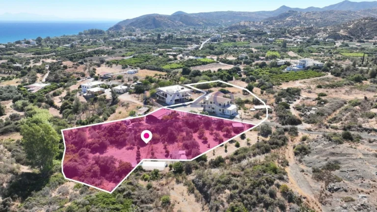 2 Bedroom House for Sale in Kato Pyrgos, Nicosia District