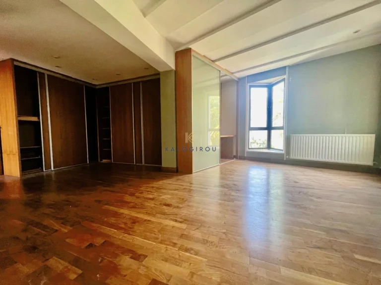 4 Bedroom House for Sale in Faneromeni, Larnaca District