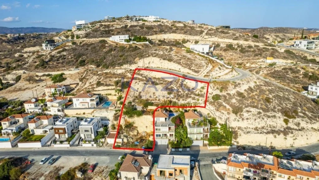 1,432m² Plot for Sale in Agios Tychonas, Limassol District