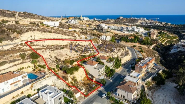 1,432m² Plot for Sale in Agios Tychonas, Limassol District