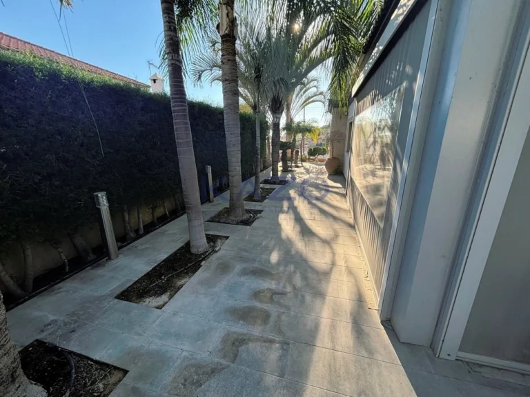 4 Bedroom House for Sale in Agios Tychonas, Limassol District