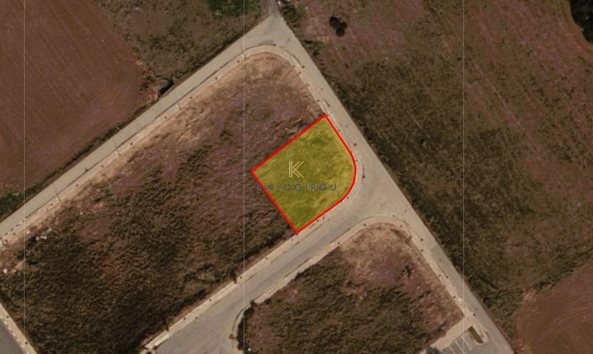 549m² Plot for Sale in Pervolia Larnacas