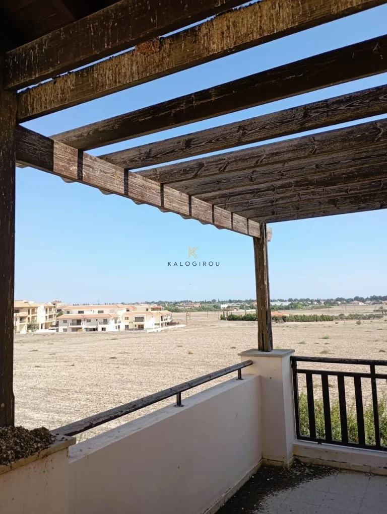 4 Bedroom Apartment for Sale in Tersefanou, Larnaca District