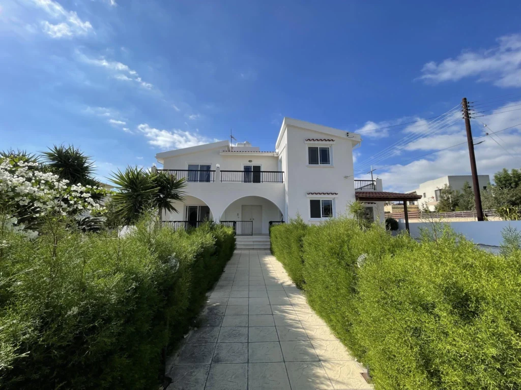 4 Bedroom House for Rent in Paphos