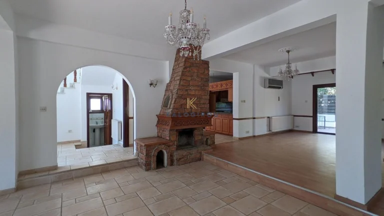4 Bedroom House for Sale in Dhekelia, Larnaca District