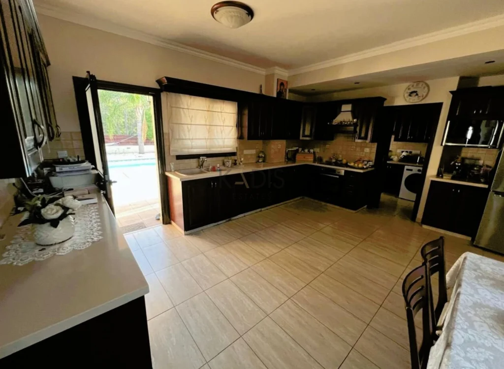 3 Bedroom House for Sale in Kornos, Larnaca District