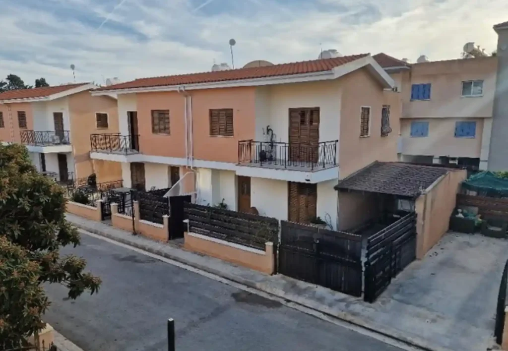 3 Bedroom House for Sale in Paphos – Agios Theodoros