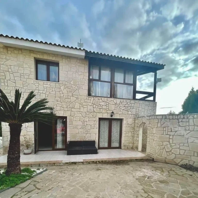 2 Bedroom House for Sale in Pegeia, Paphos District