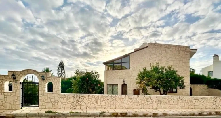 2 Bedroom House for Sale in Pegeia, Paphos District