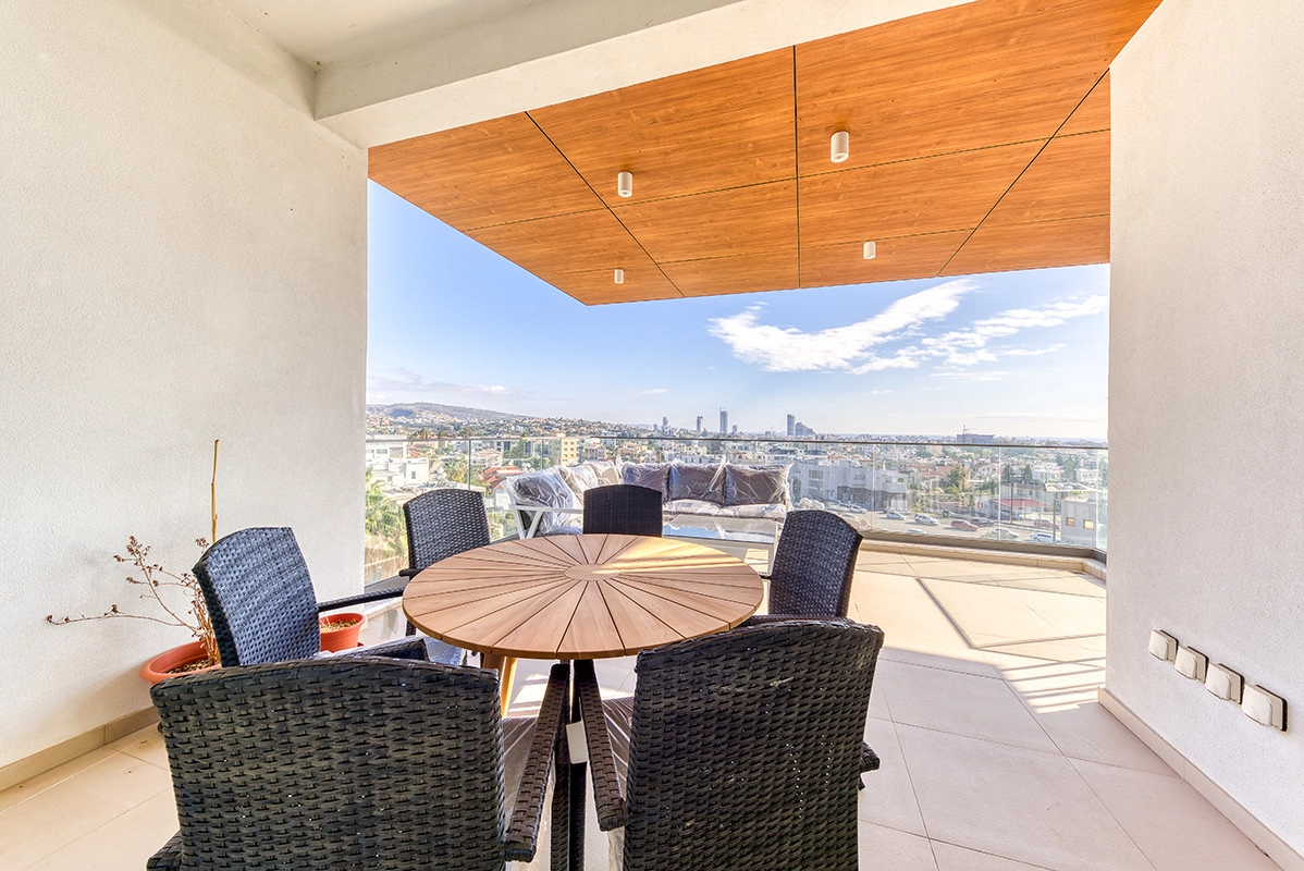 4 Bedroom Apartment for Rent in Potamos Germasogeias, Limassol District
