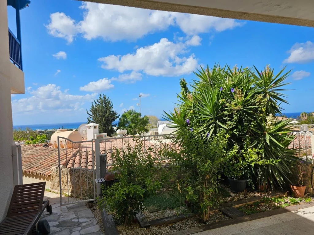 2 Bedroom House for Sale in Chlorakas, Paphos District