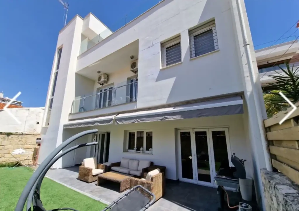 5 Bedroom House for Sale in Limassol District