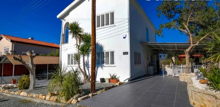 Cheap Houses and Villas for Sale Limassol up to 600000 euro