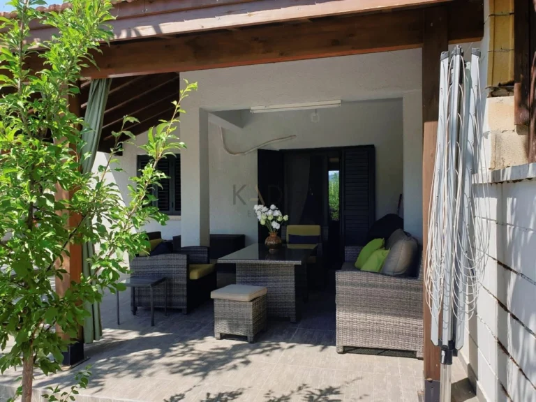 Cheap Houses and Villas for Sale Limassol up to 300000 euro
