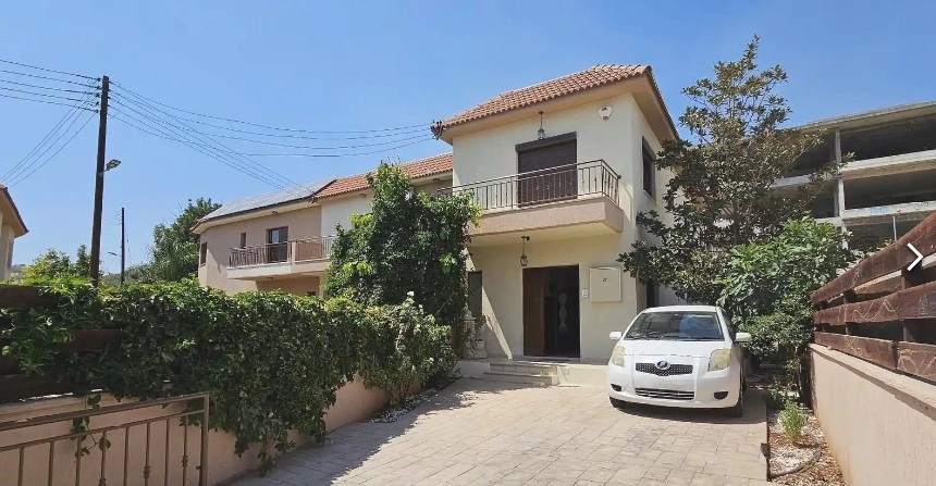 3 Bedroom House for Sale in Palodeia, Limassol District