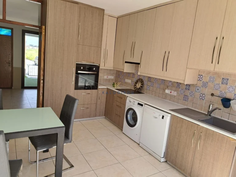 2 Bedroom House for Rent in Larnaca District
