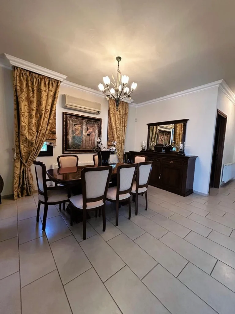 5 Bedroom House for Sale in Aradippou, Larnaca District