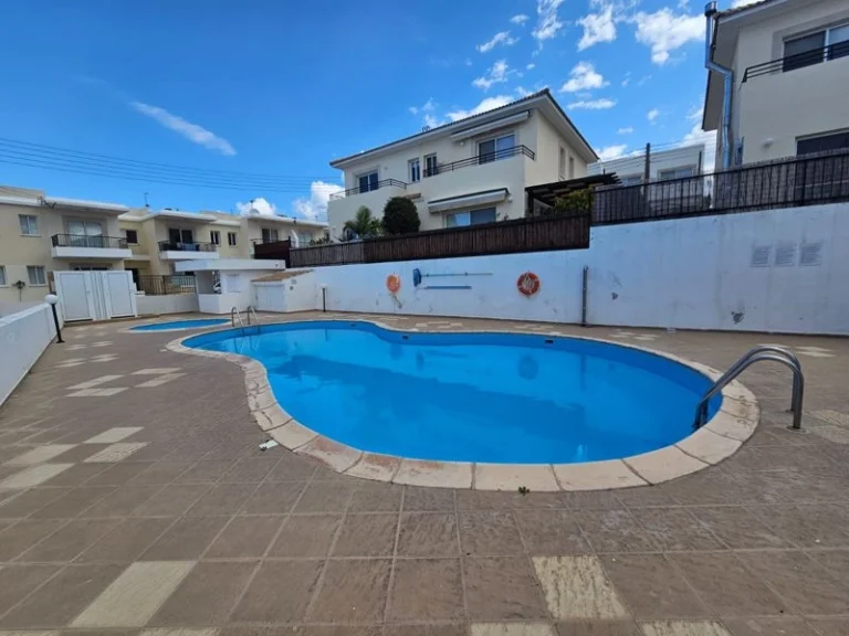 2 Bedroom House for Sale in Argaka, Paphos District