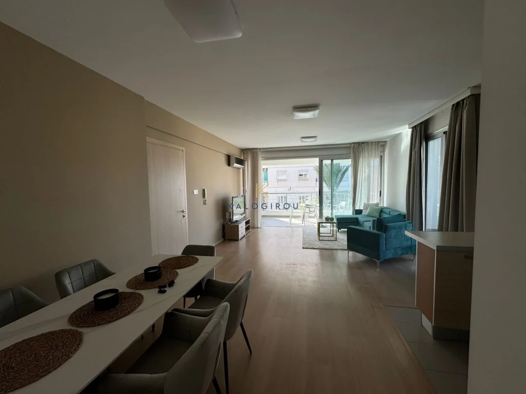 2 Bedroom Apartment for Rent in Larnaca – Finikoudes