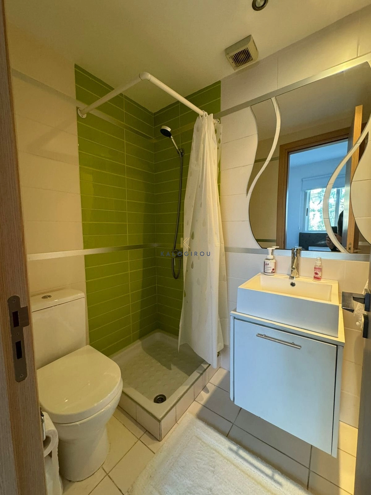 2 Bedroom Apartment for Rent in Larnaca – Finikoudes