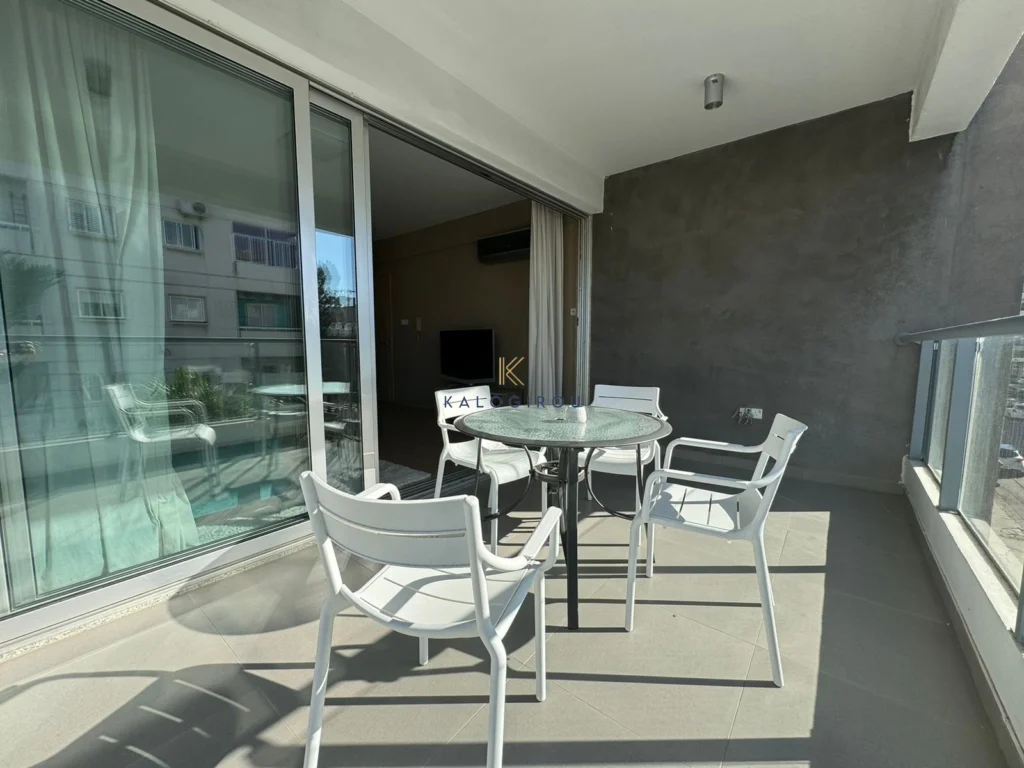 2 Bedroom Apartment for Rent in Larnaca – Finikoudes