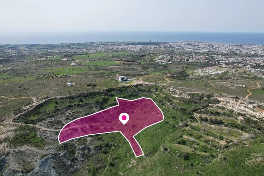 11,706m² Plot for Sale in Marathounta, Paphos District