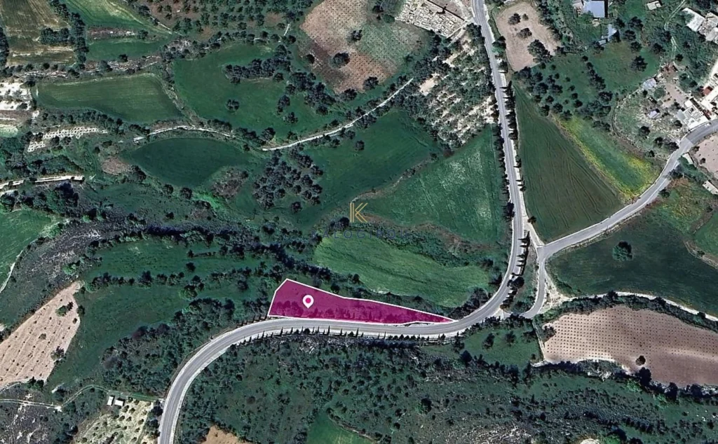 1,627m² Plot for Sale in Lasa, Paphos District