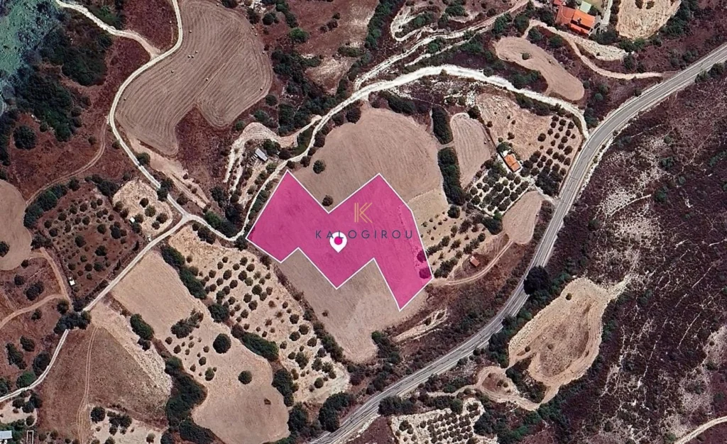 3,512m² Plot for Sale in Vavla, Larnaca District