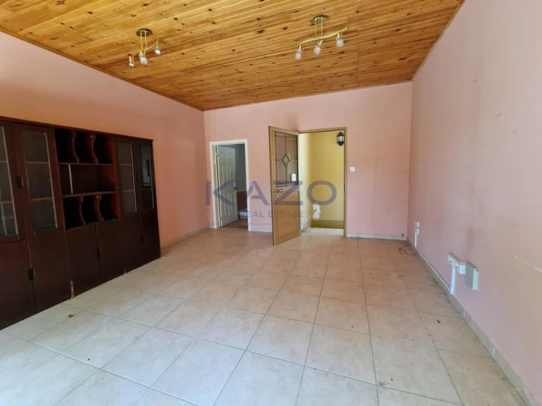 805m² Commercial for Sale in Limassol District