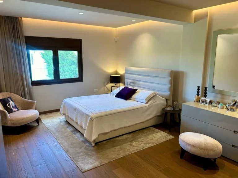 5 Bedroom House for Sale in Aradippou, Larnaca District