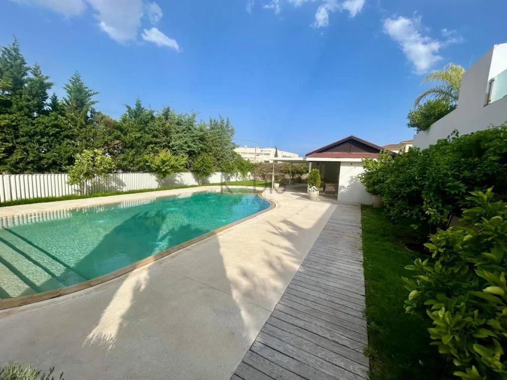 5 Bedroom House for Sale in Aradippou, Larnaca District