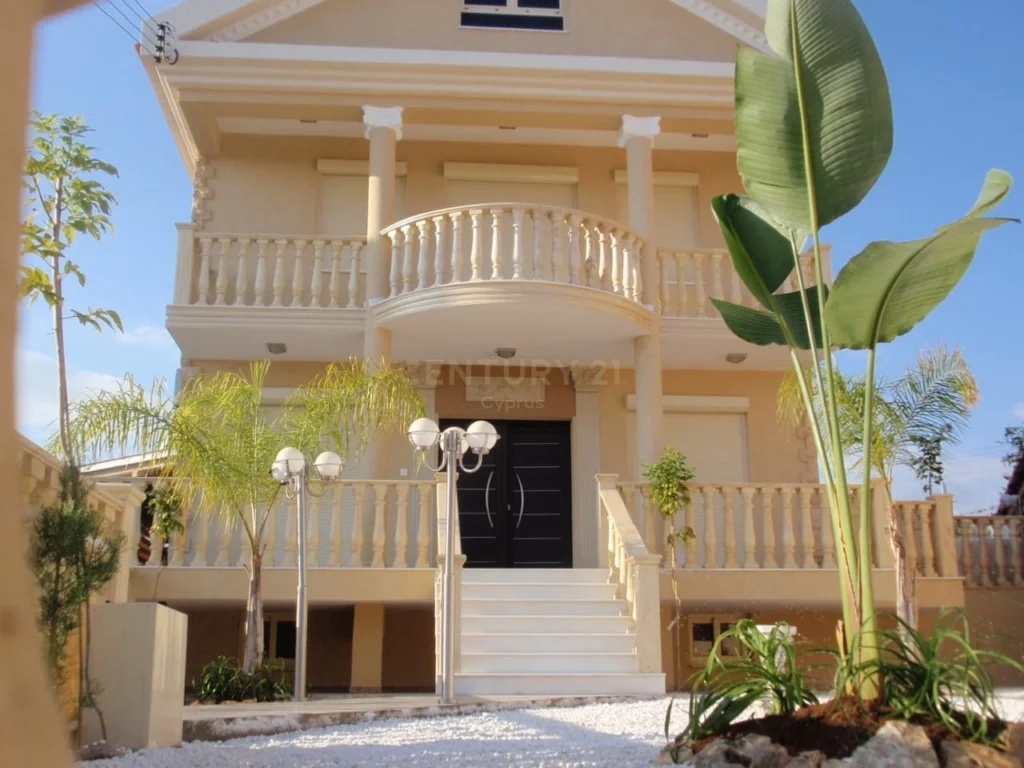 6+ Bedroom House for Rent in Germasogeia, Limassol District