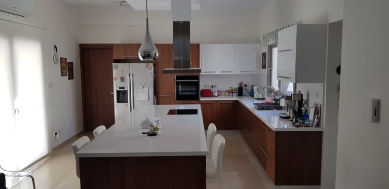 4 Bedroom House for Sale in Pyrgos Lemesou, Limassol District