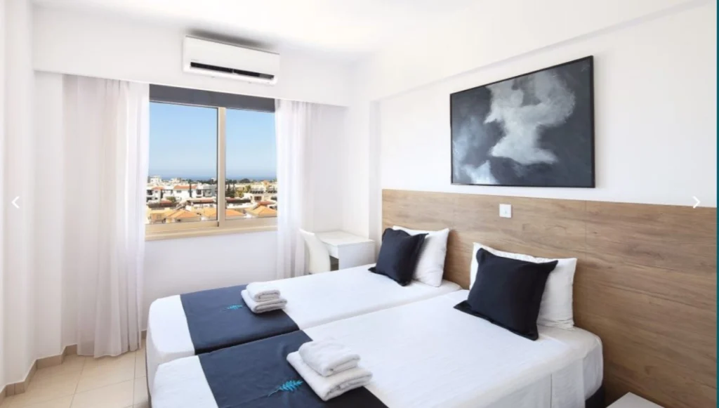 2 Bedroom Apartment for Sale in Paphos – Universal