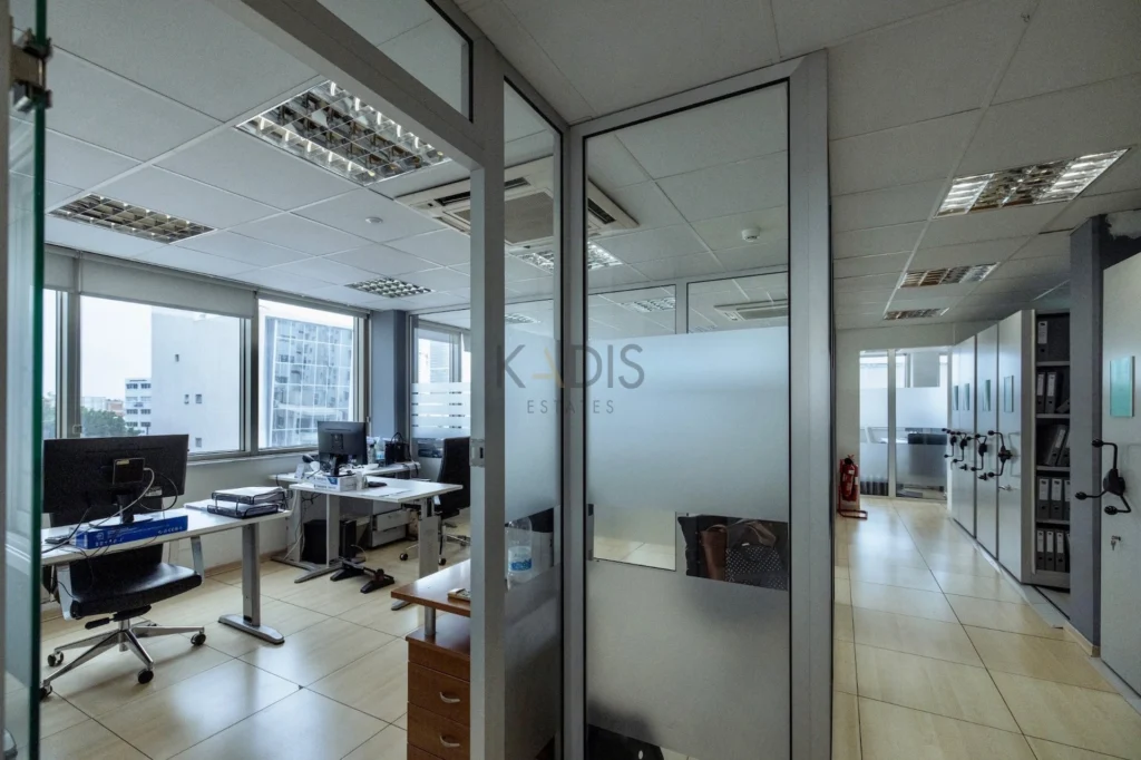 800m² Building for Rent in Limassol District