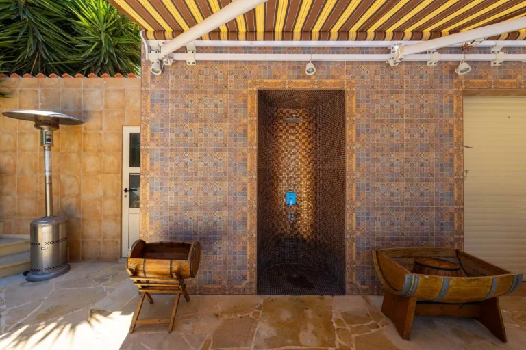 5 Bedroom House for Sale in Tala, Paphos District